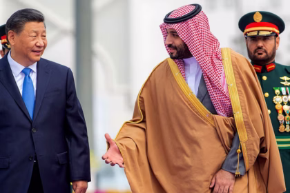 Saudi Crown Prince Mohammed bin Salman with Chinese President Xi Jinping in Riyadh